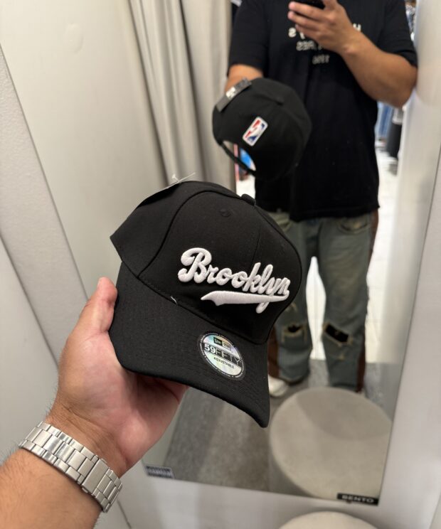 Gorra New Era Curva Regulable