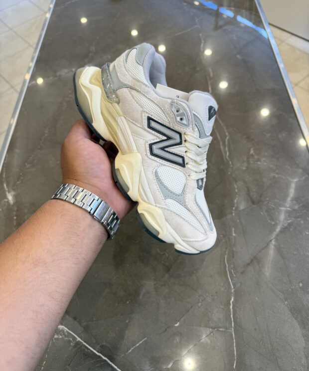 New Balance 9060 R
