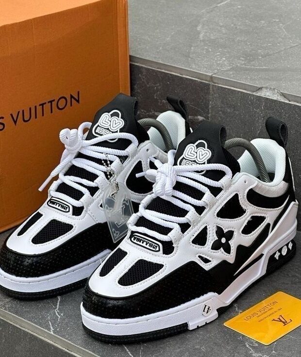 Louis Vuitton Skate Black White
