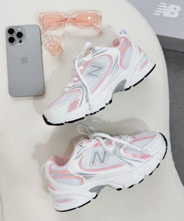 New Balance 530 Full Pink